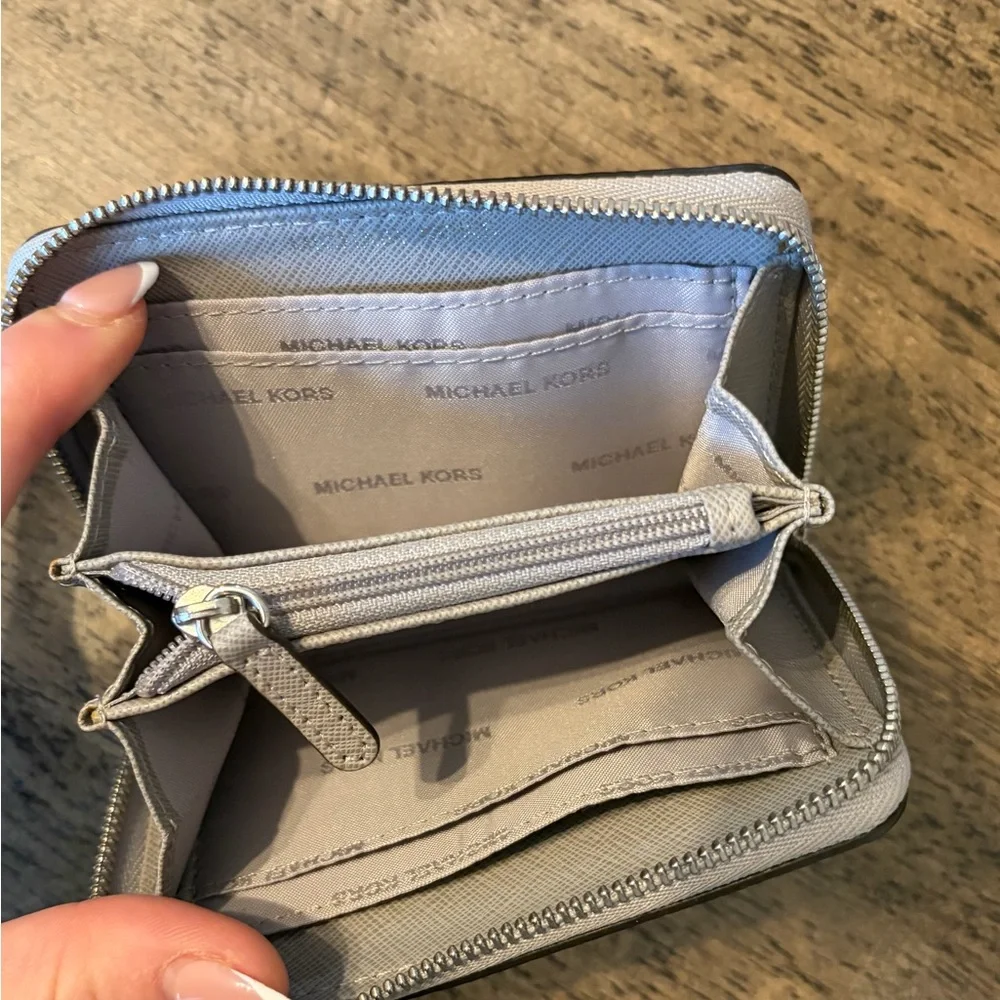 Michael Kors Card Case Wallet - Picture 4 of 4